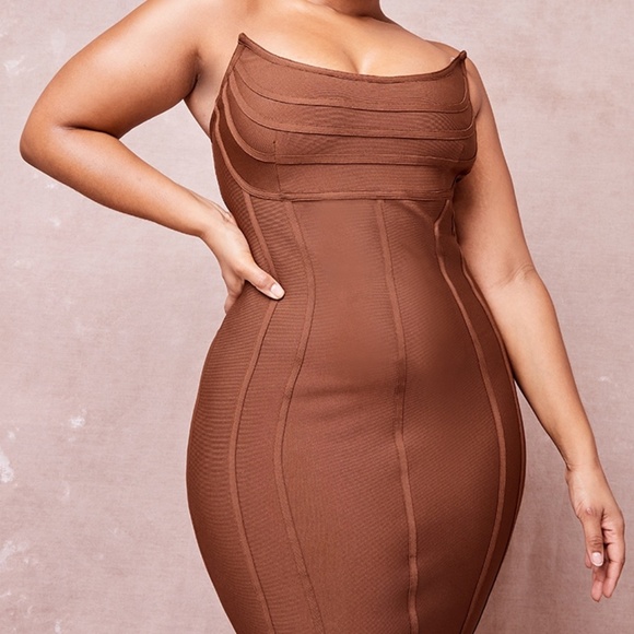 Pretty Little Thing Bandage Pointed Panelled Dress NWT Size 20 - Picture 4 of 5